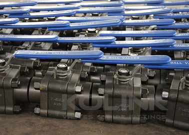 2pc Valvola a sfera in acciaio forgiato, con presa saldata / fine NPT, CL150-1500 A105 F304